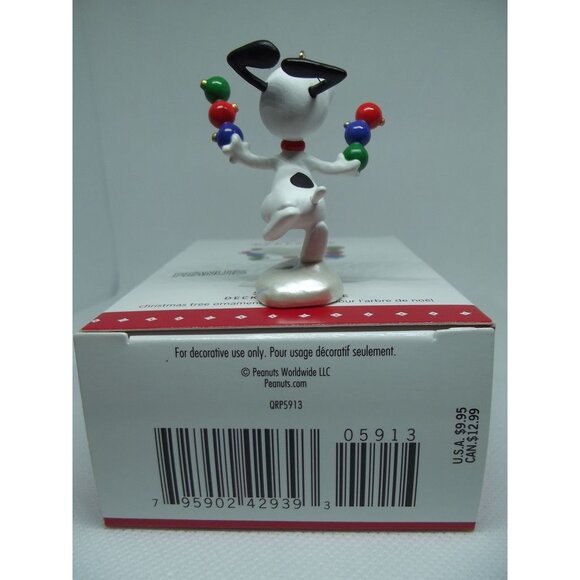 Hallmark Ornament 2015 Keepsake Peanuts Snoopy Decking the tree Christmas Bulbs - Picture 11 of 14